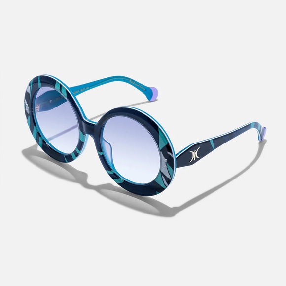 CAMILLA “Editor in Chief” xl oversized oval Vividly Venice marbled sunglasses main image 4